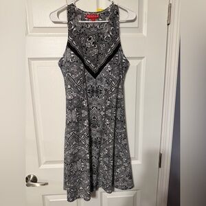 Krimson Klover Black and Gray Patterned Mini Dress